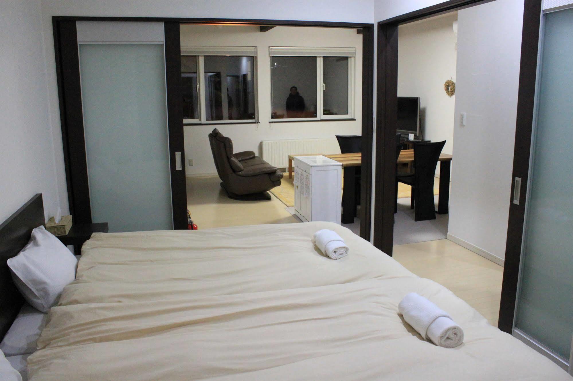 Tsuru Apartments NakaNakafurano Exteriör bild